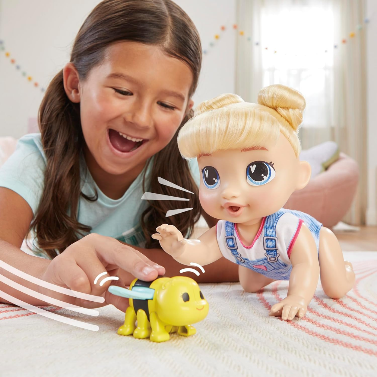 Baby Alive Muñeca Gatea y Juega Harper Hugs