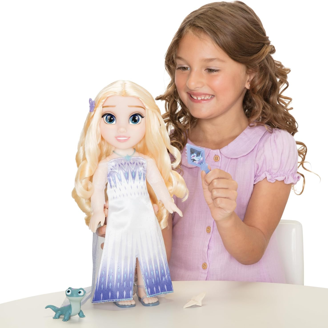 Disney Frozen II Elsa mi amiga canta