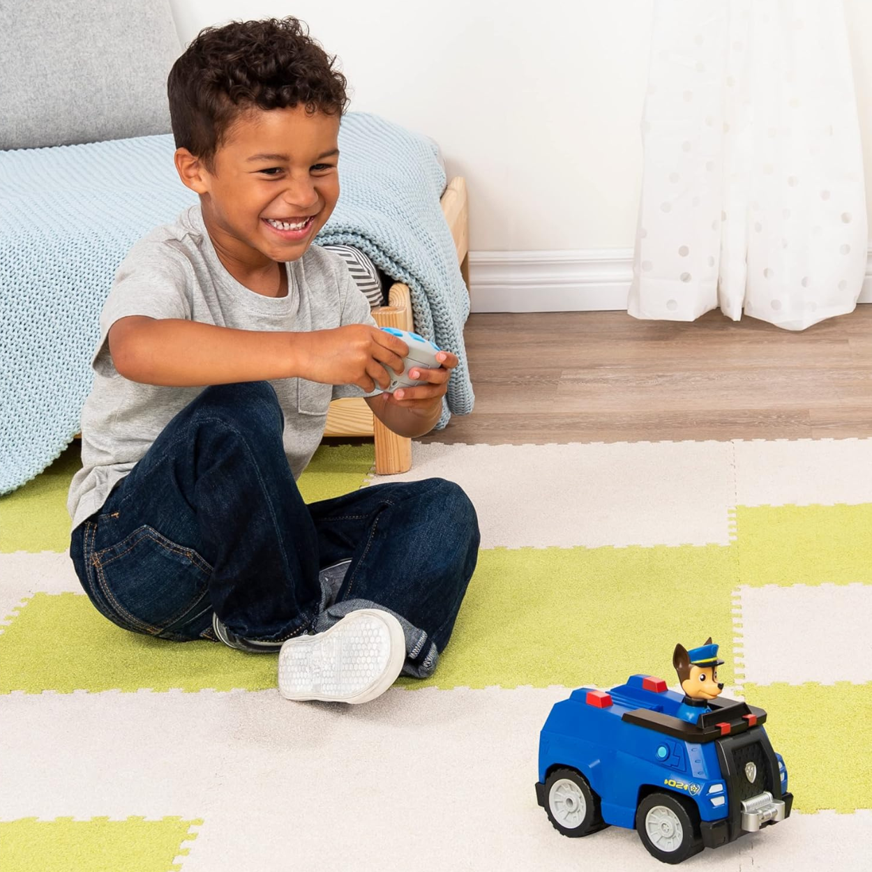 Paw Patrol Vehículo Radio Control Chase Police Crusier Spin Master