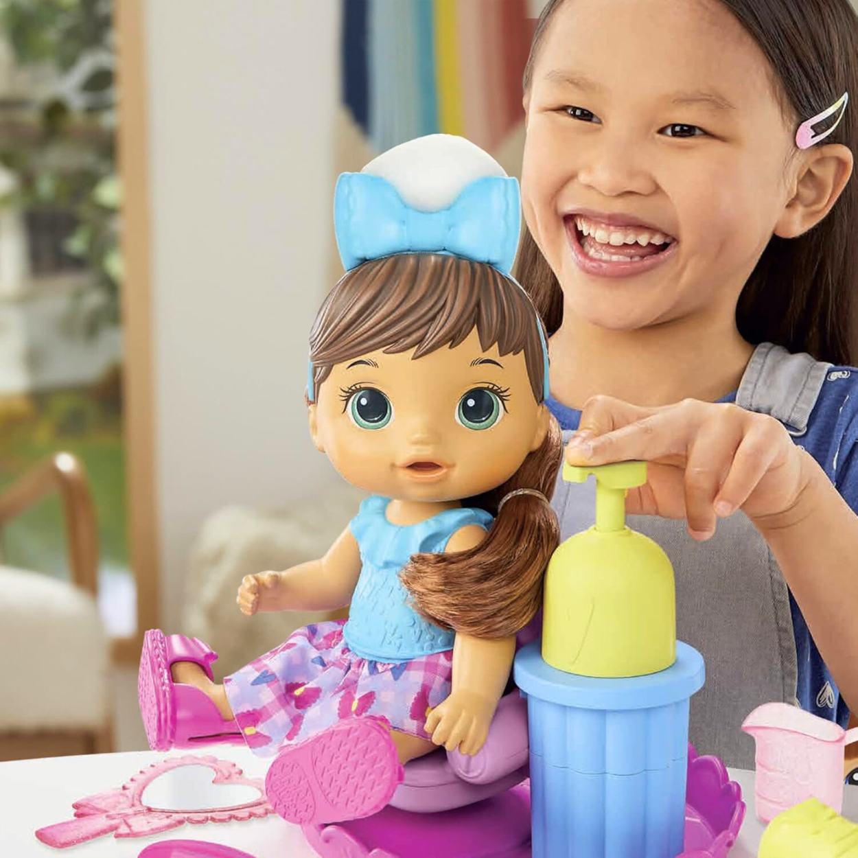 Baby Alive Peinados con Espuma Muñeca 30 cm