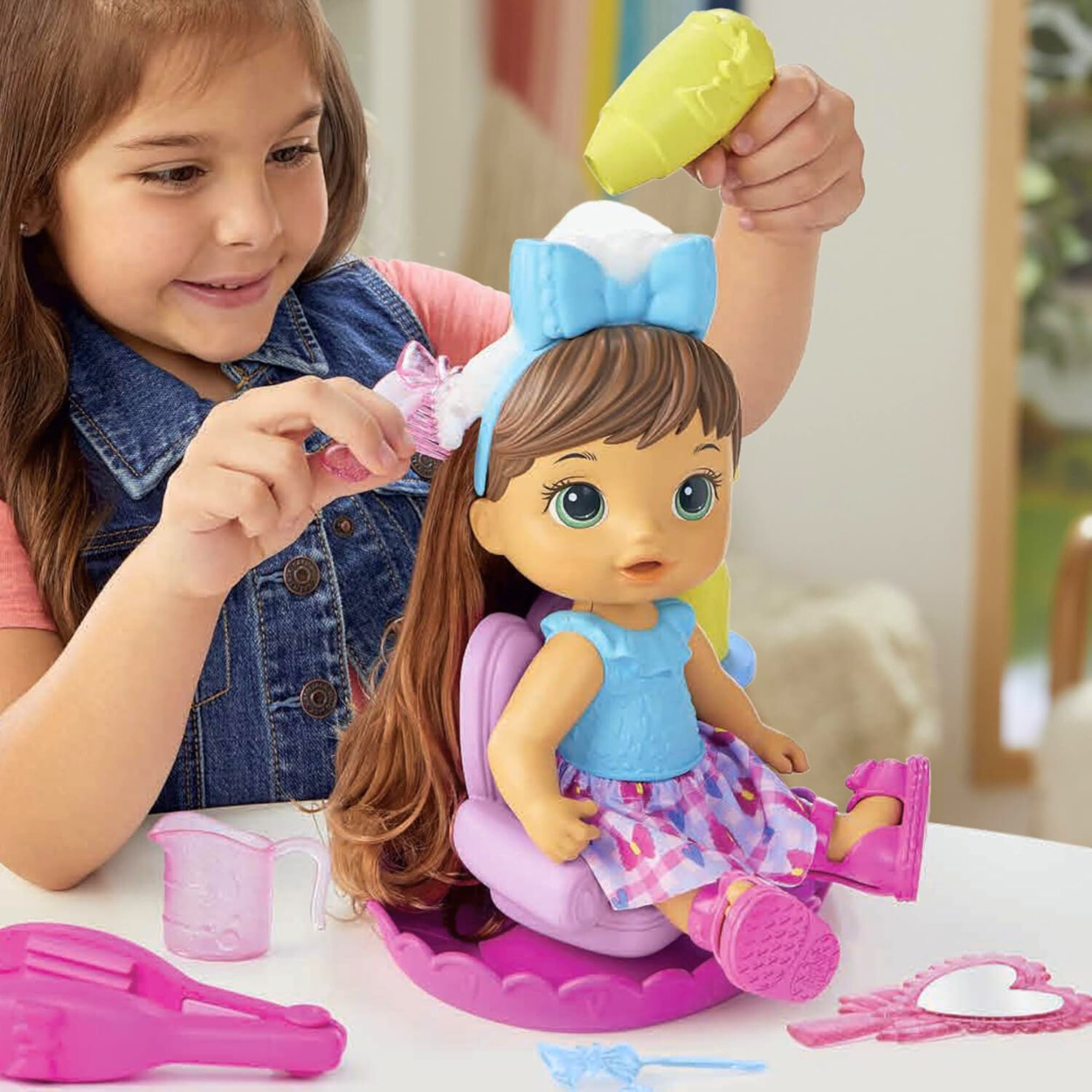 Baby Alive Peinados con Espuma Muñeca 30 cm