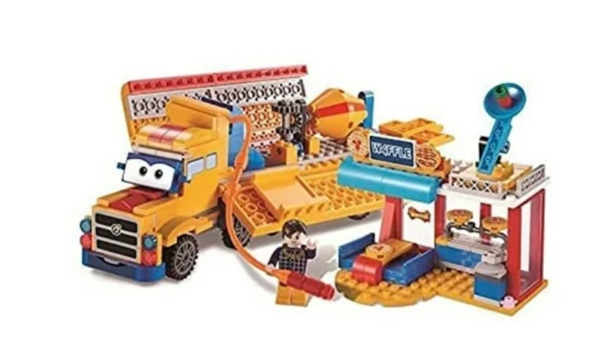 SUPER WINGS VEHICULO ARMABLE SET DE GASOLINERA ARMABLE